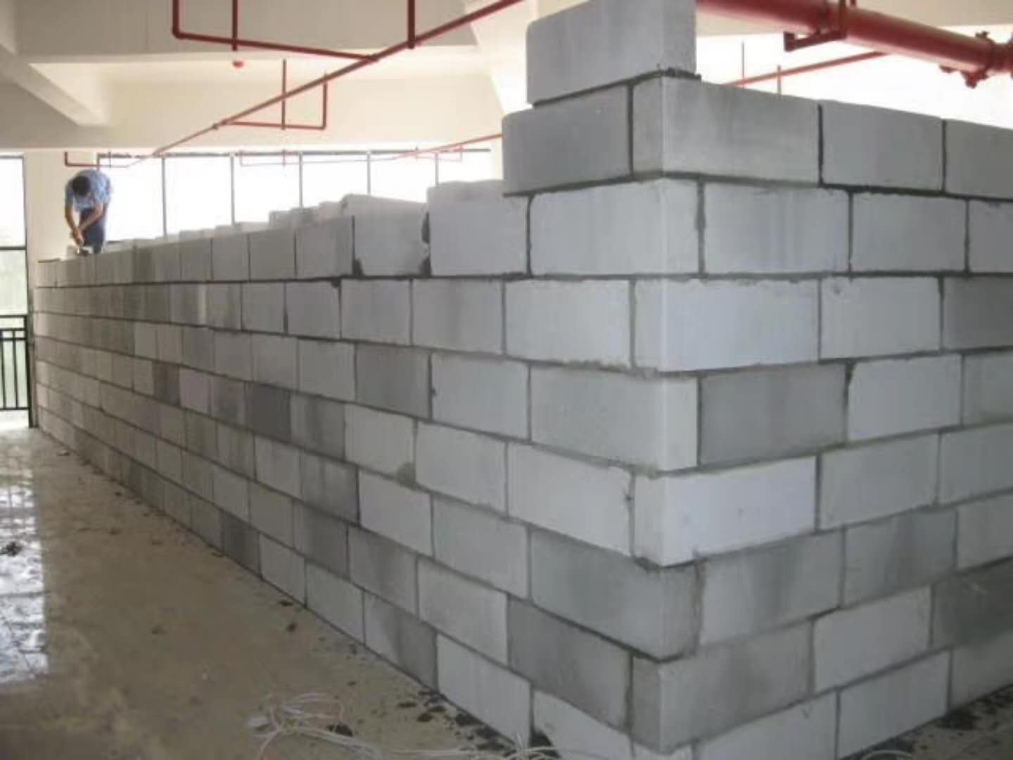 龙陵蒸压加气混凝土砌块承重墙静力和抗震性能的研究